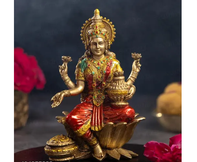 Maa Laxmi Idol , vigrahamu, ammavari idol for puja, Diwali Poojan Mata Lakshmi